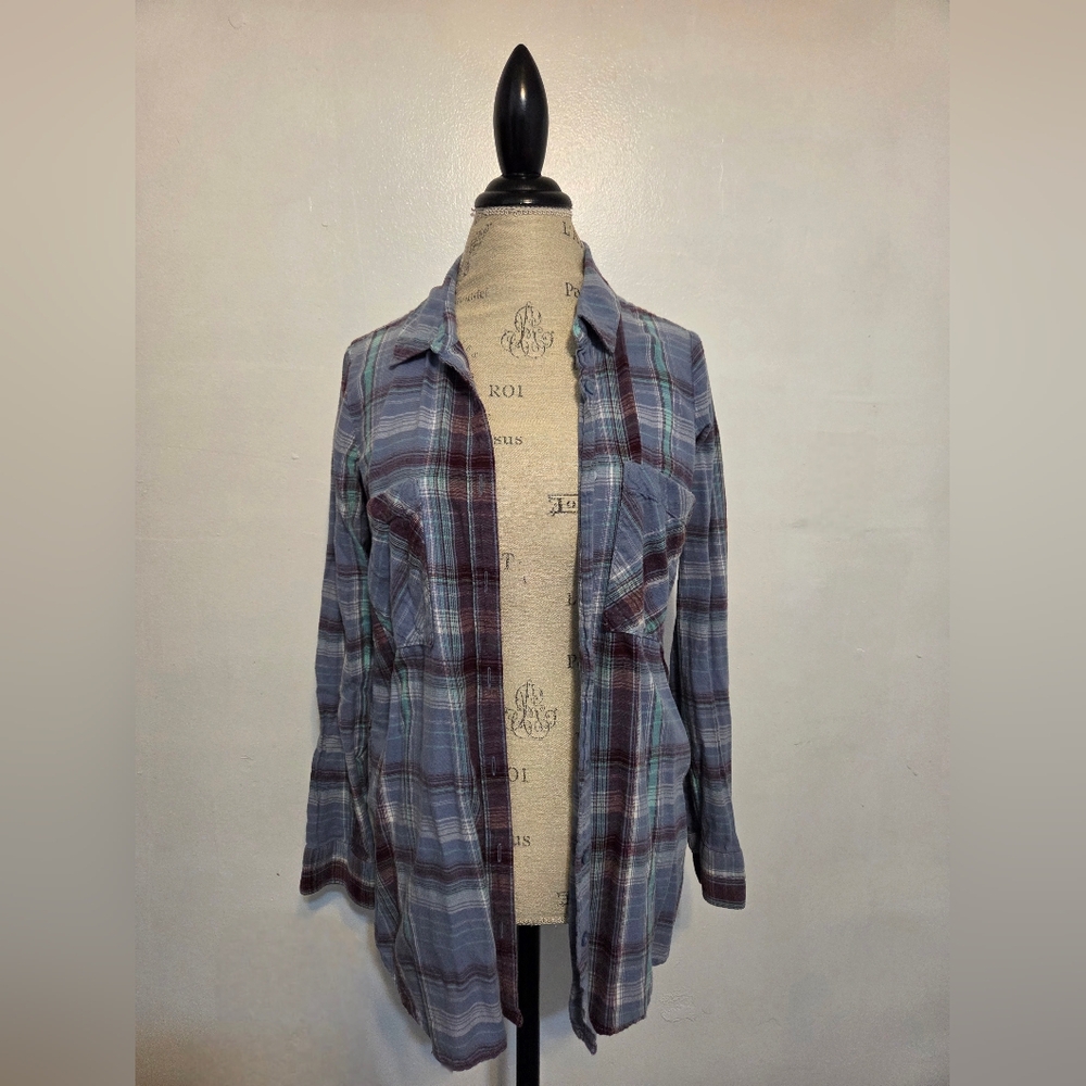 Women's Mudd Flannel Size Large